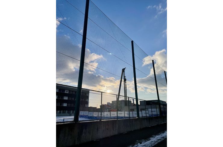 小学校の旧校舎が完全に取り壊され、眺めが良くなりました。