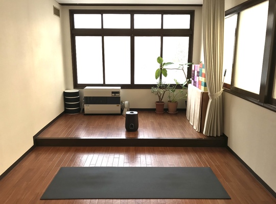 寂しいスタジオ風景